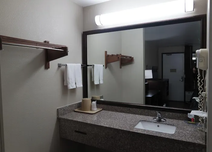 Lodge Travelodge By Wyndham North Charleston