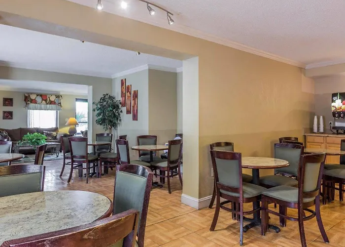 Travelodge By Wyndham North Charleston