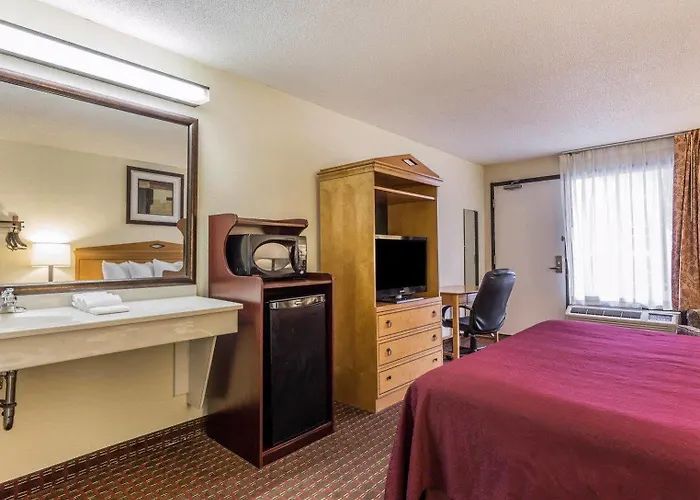 Travelodge By Wyndham *