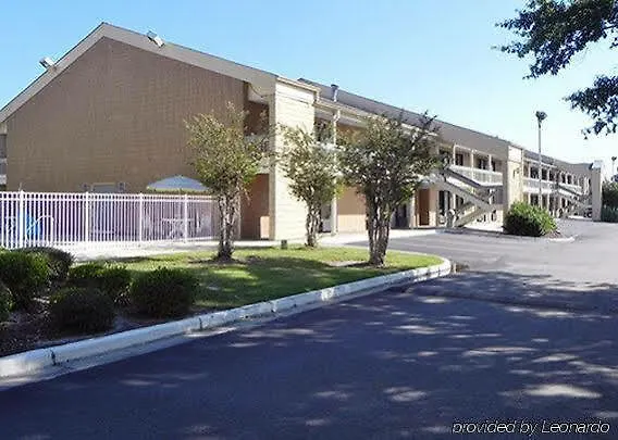 Lodge Travelodge By Wyndham *
